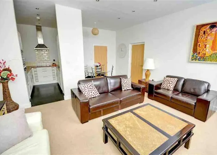 Seagull-Charming Two Bed Ground Floor Retreat, Can Sleep 6