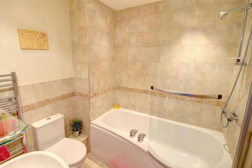 Seagull-charming Two Bed Ground Floor Retreat, Sleep 6 Apartment