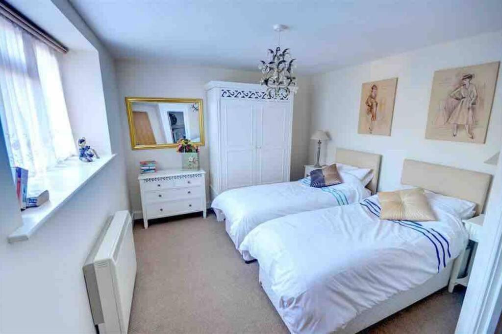 Seagull-charming Two Bed Ground Floor Retreat, Sleep 6