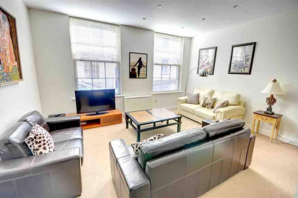 Seagull-charming Two Bed Ground Floor Retreat, Sleep 6 *